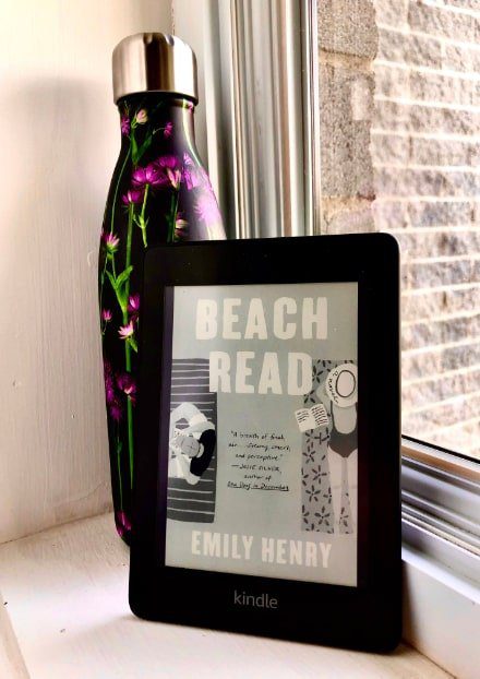 beach-read-book-cover-min