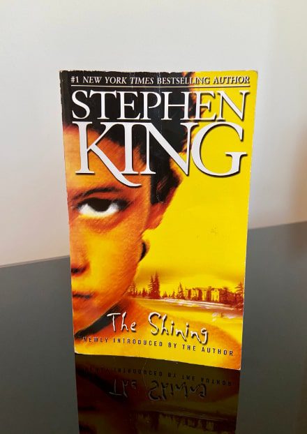 the_shinning_book_stephen_king-min