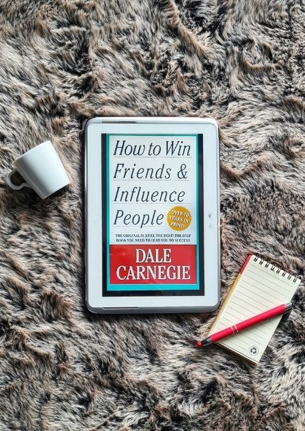 Book cover - How to Win Friends and Influence People by Dale Carnegie