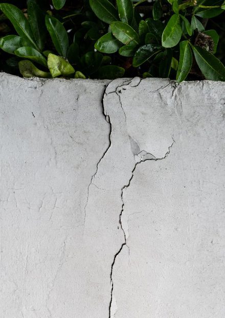 wall with a crack on it