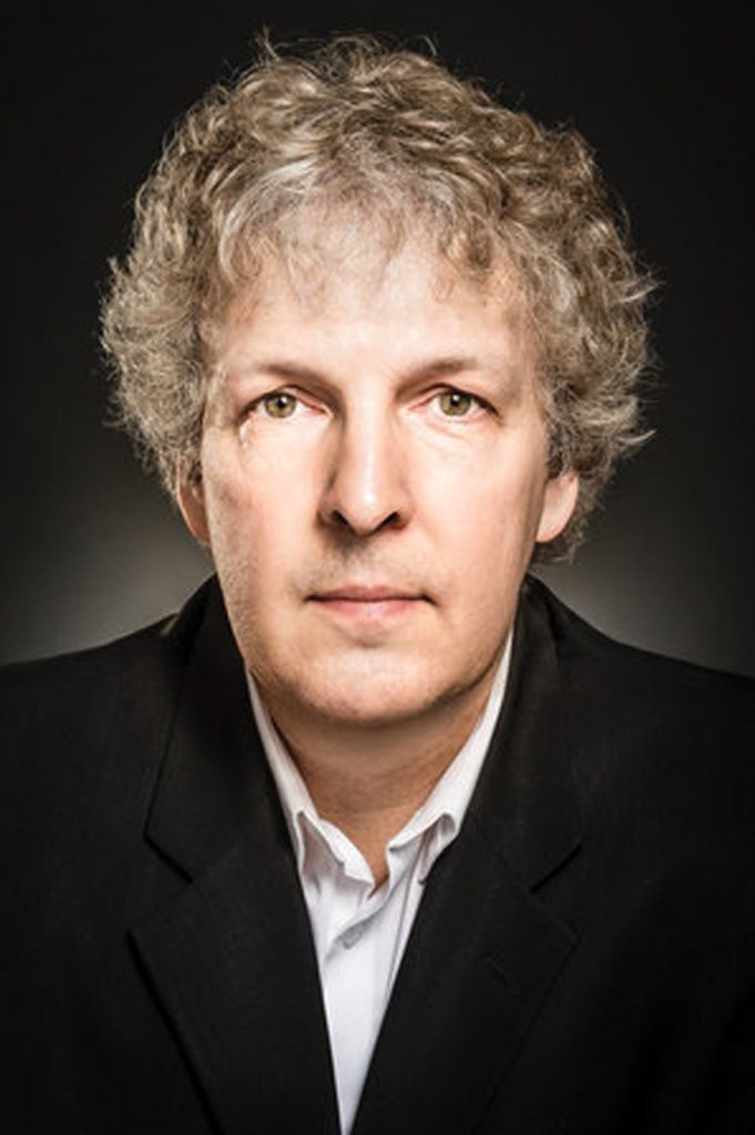 steve hamilton press photo