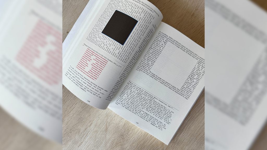 house of leaves inside book typography