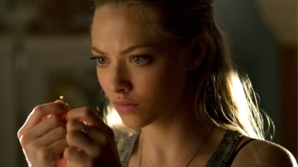 amanda seyfried the housemaid movie